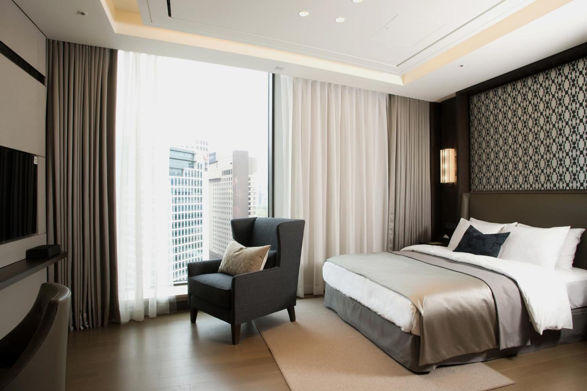 Crown Park Myeongdong Hotel 3*